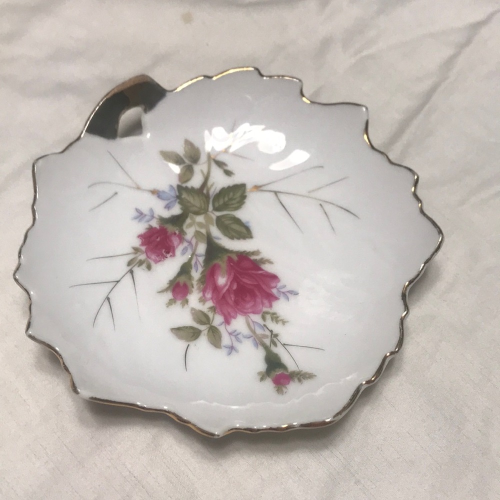 Vintage Japanese trinket dish.